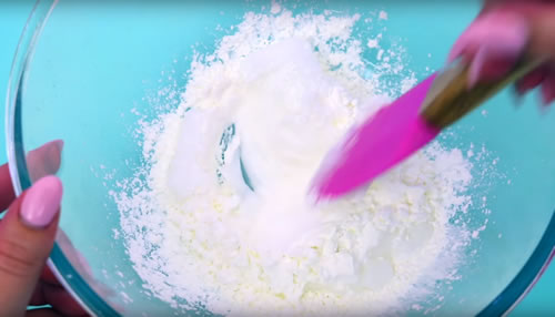 Diy 2 Ingredient Slime Recipe How To Make Homemade No Glue