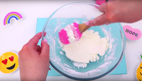 DIY 2 Ingredient Slime Recipe | How To Make Homemade No ...