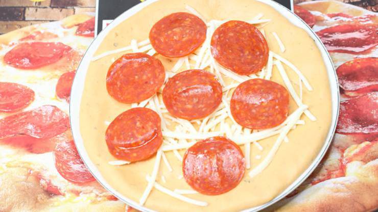DIY Edible Pizza Slime