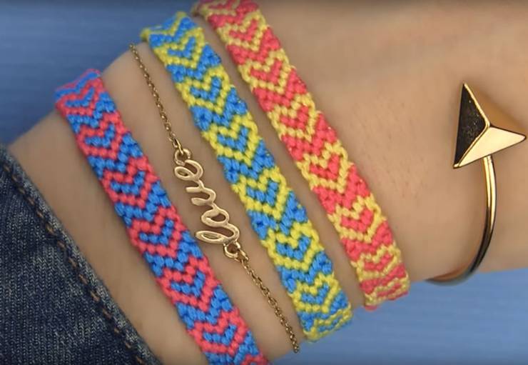 DIY Heart Friendship Bracelets - Easy - How to make friendship bracelets - easy step by step instructions. Patter bracelets & more with string, beads and charms. Great for tutorial beginners - DIY bracelets for kids, teens, tweens and adults!