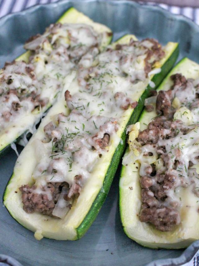 KETO LOW CARB GROUND BEEF ZUCCHINI BOATS STORY