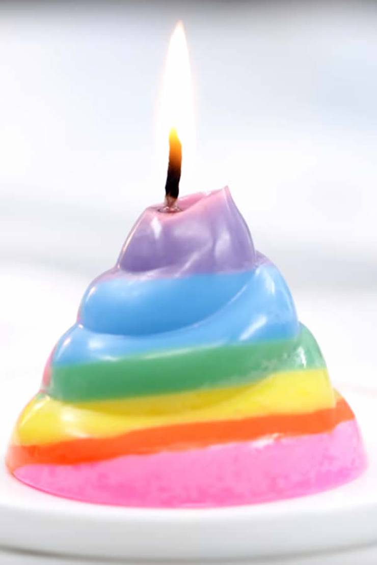 DIY unicorn poop candles. Easy homemade candles that are magical unicorn rainbow colors. Learn how to make candles. Simple candle making DIY.