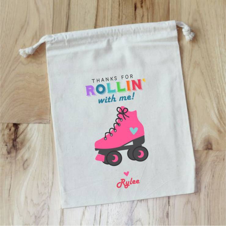 Roller skates necklace BOXED skating birthday party bag filler goody favour 