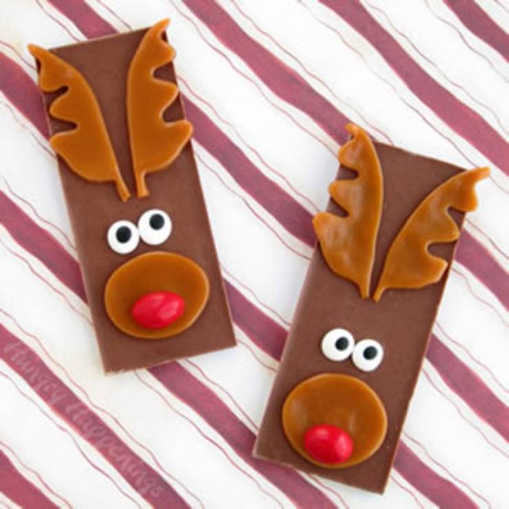 edible-christmas-craft-rudolph-red-nose