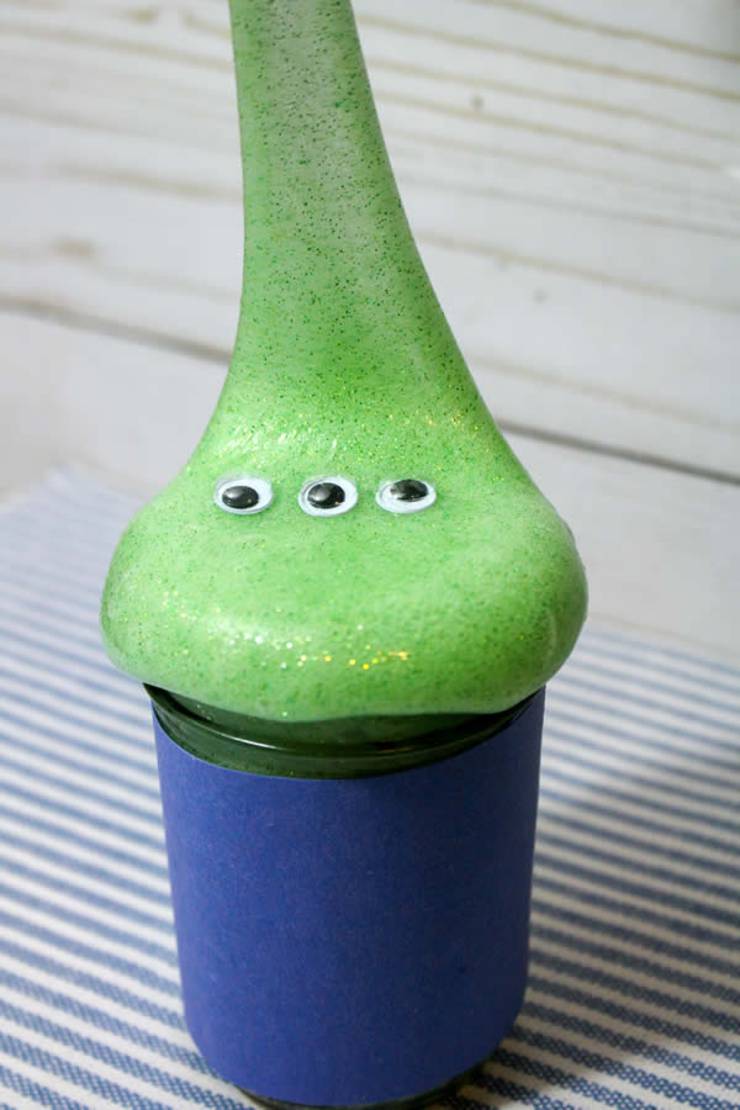 DIY Toy Story Slime-How To Make Homemade Alien Slime-Easy and Fun Recipe For Kids-Disney Inspired Slime-Party Favors-Crafts-Green Slime