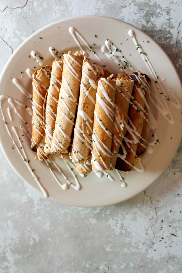 Weight Watcher Buffalo Chicken Taquitos - EASY Weight Watcher Chicken Recipe - BEST Dinner - Snack - Appetizer or Party Food Idea