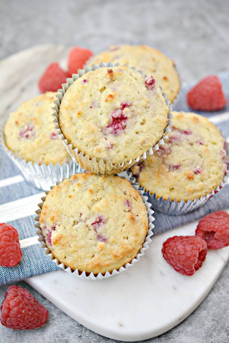 BEST Keto Muffins! Low Carb Raspberry Muffin Idea - Quick & Easy Ketogenic Diet Recipe - Completely Keto Friendly - Sugar Free - Gluten Free