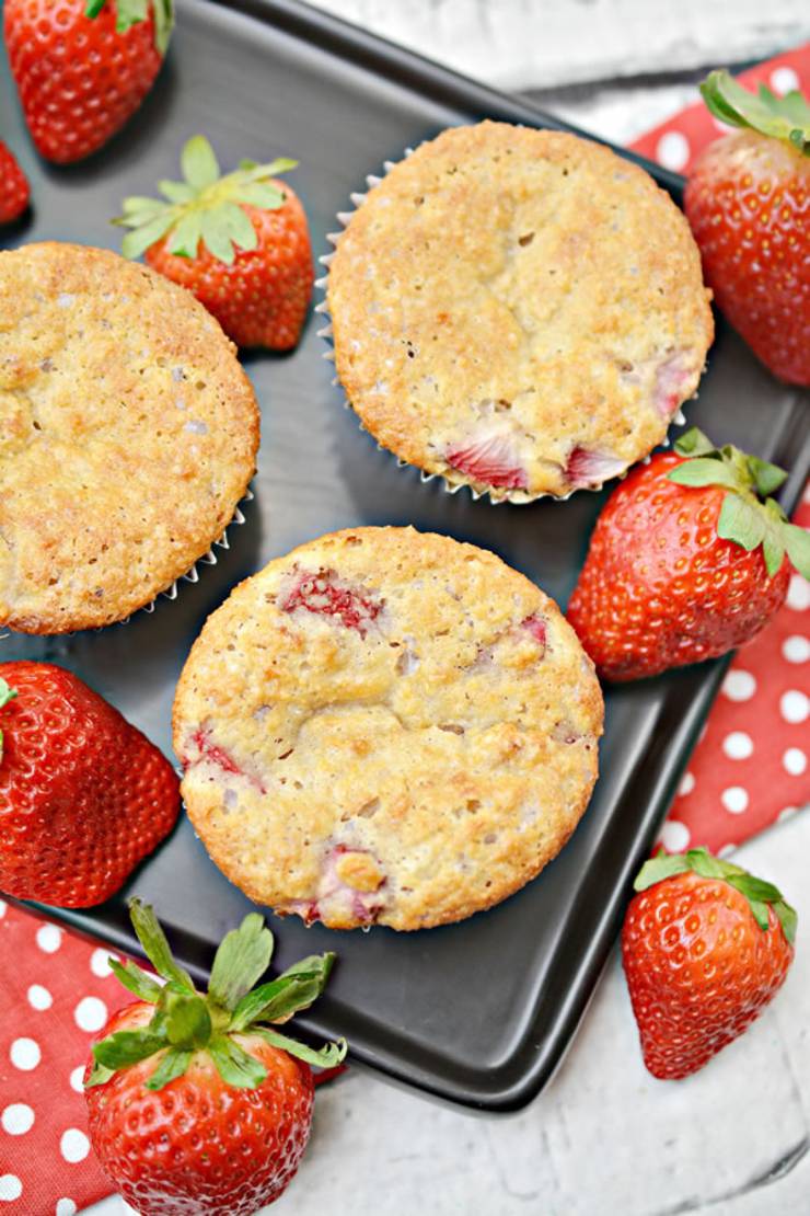 Easy keto muffins everyone will love! Low carb almond flour ketogenic diet muffins. Tasty keto breakfast muffins - quick grab and go breakfast. Best keto muffin recipe that is moist and delicious. No coconut flour in these muffins.They are not diary free and do have egg. Simple recipe for a low carb diet and keto diet. Subsitute the strawberry with blueberry, cinnamon, pumpkin, blackberry, raspberry, lemon or chocolate. #keto #ketorecipe