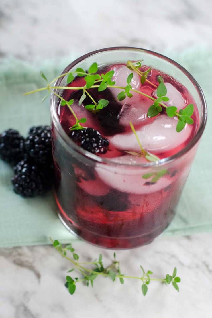Alcoholic Drinks - BEST Blackberry Margarita Recipe - Easy and Simple On The Rocks