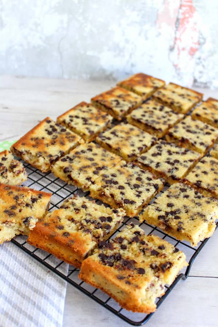 BEST Keto Cookies! Low Carb Keto Chocolate Chip Cookie Bars Idea – Sugar Free – Quick & Easy Ketogenic Diet Recipe – Completely Keto Friendly