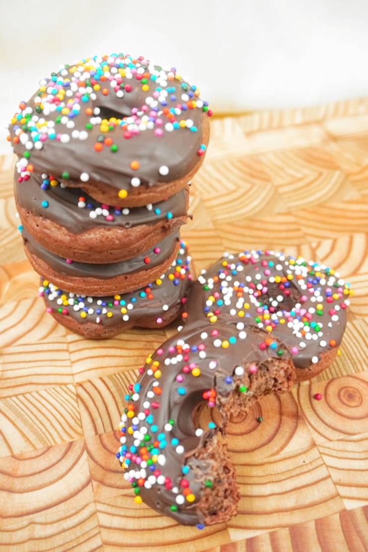 BEST Vegan Donuts! Vegan Baked Chocolate Glazed Donut Idea – Quick & Easy Vegan Recipe