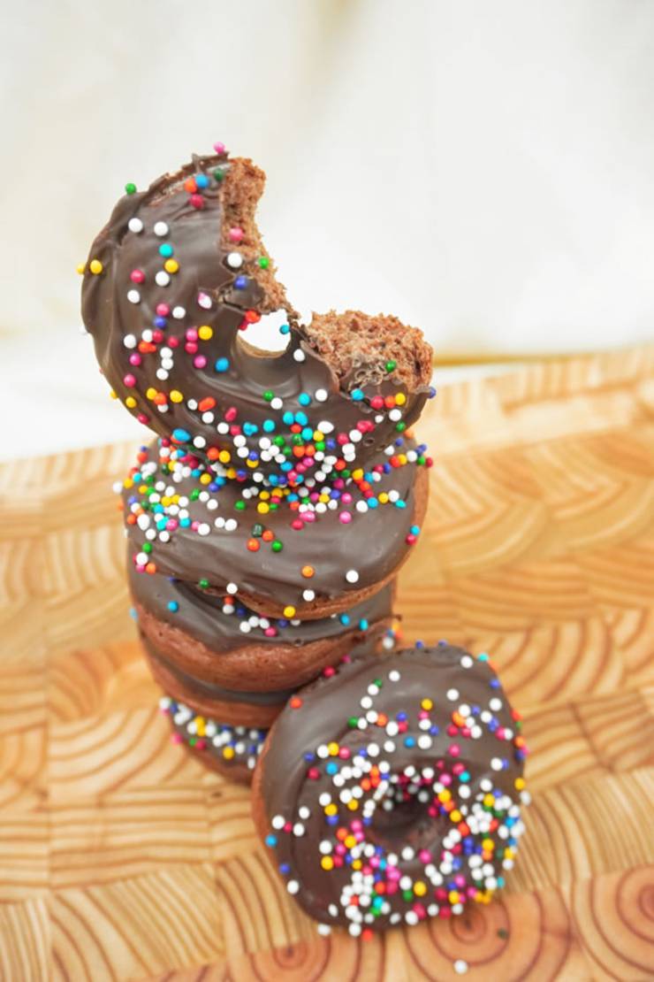 BEST Vegan Donuts! Vegan Baked Chocolate Glazed Donut Idea – Quick & Easy Vegan Recipe