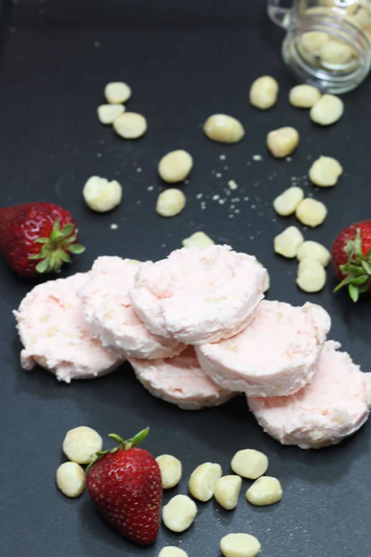 3 Ingredient Keto Strawberry Macadamia Nut Pudding Ice Cream Cookies - The BEST Low Carb Flourless Keto Cookies {Easy - No Bake Fat Bomb}