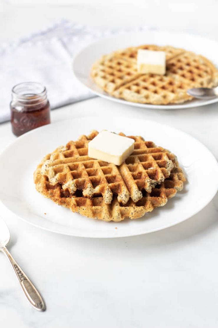 Keto Waffles! Easy Low Carb Waffle Idea – BEST Fluffy - Crispy - Ketogenic Diet Recipe – Completely Keto Friendly - Gluten Free - Sugar Free