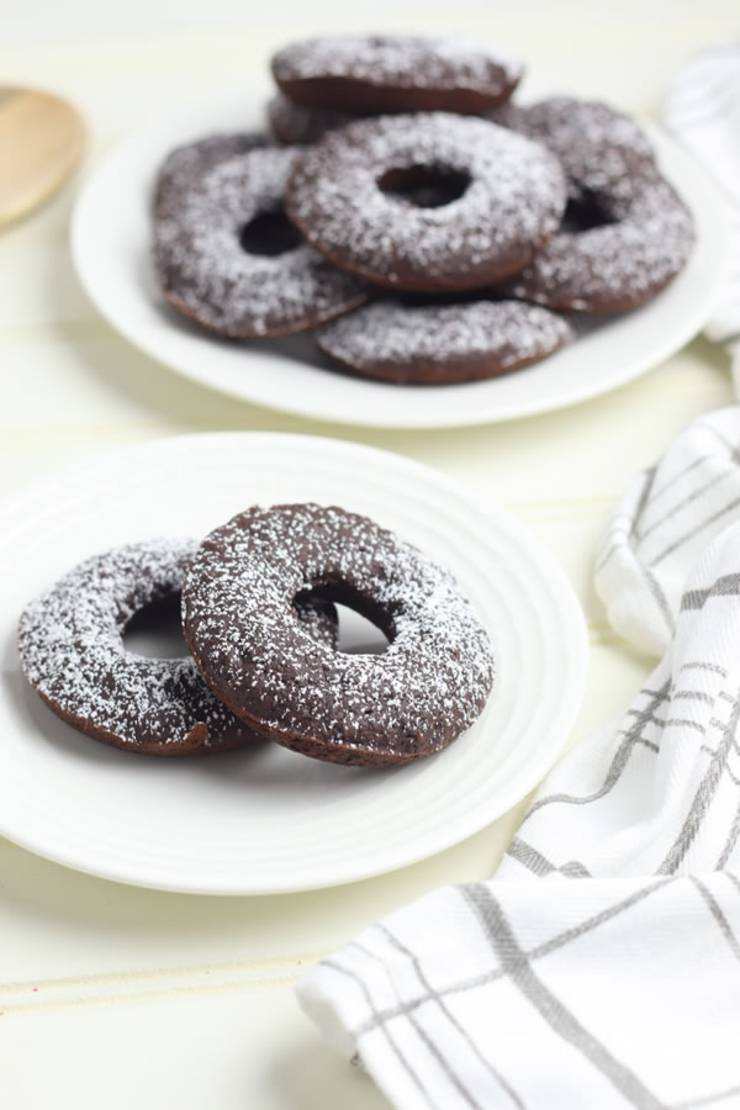 Weight Watchers Brownie Donuts - BEST WW Recipe - Dessert - Breakfast - Treat - Snack with Smart Points
