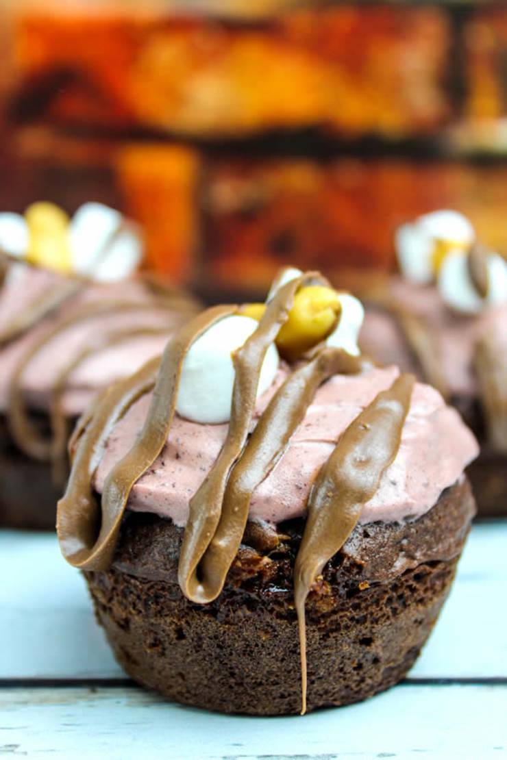 Weight Watchers Dessert – The BEST Weight Watchers Recipe – Rocky Road Chocolate Cupcakes {Easy}