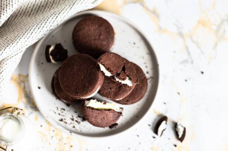 BEST Keto Oreo Cookies! Low Carb Keto Cookie Idea – Quick & Easy Ketogenic Diet Recipe – Completely Keto Friendly – Gluten Free – Sugar Free