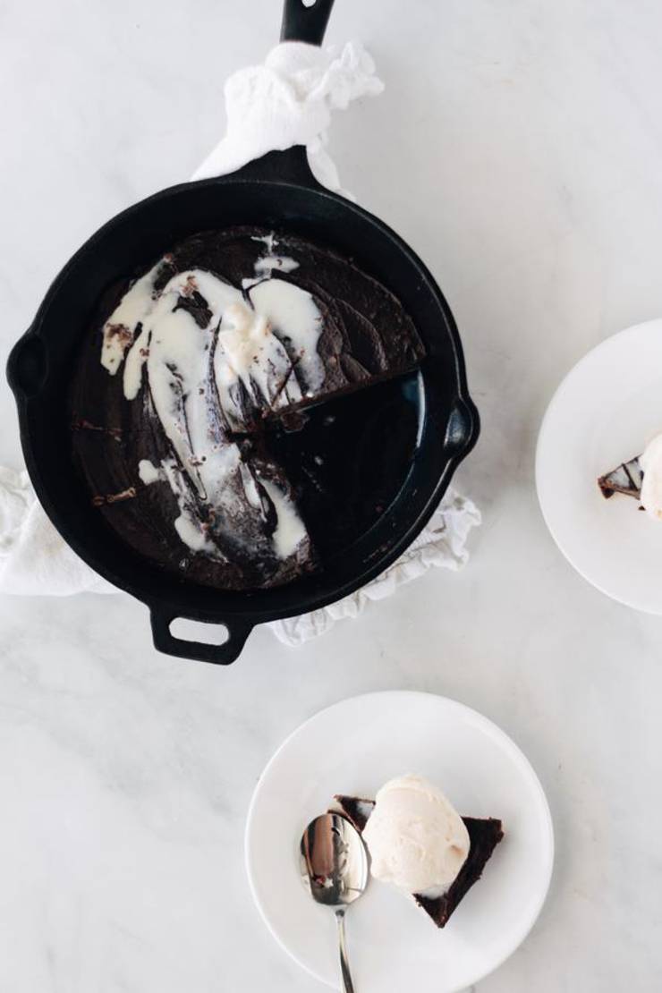 5 Ingredient Keto Brownies – BEST Low Carb Keto Chocolate Skillet Brownie Recipe – Easy NO Sugar - Gluten Free
