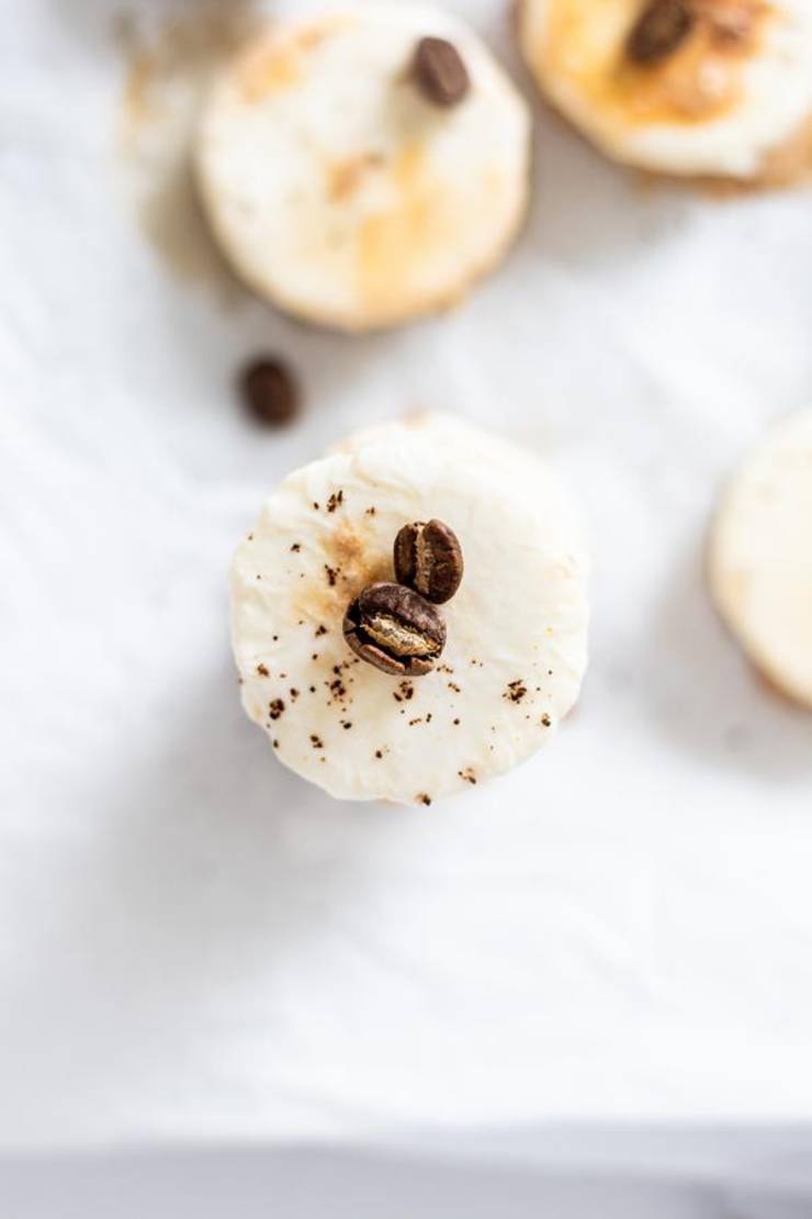 5 Ingredient Keto Fat Bombs – BEST Vanilla Latte Fat Bombs – NO Bake – Easy NO Sugar Low Carb Recipe