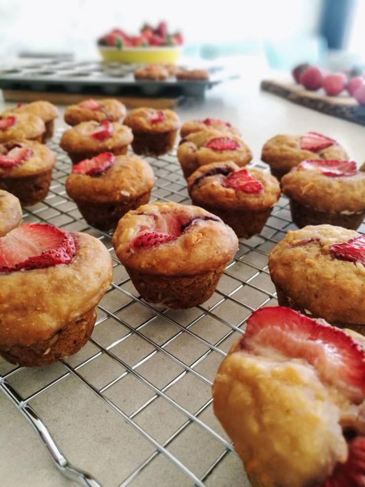 Vegan Strawberry Muffins