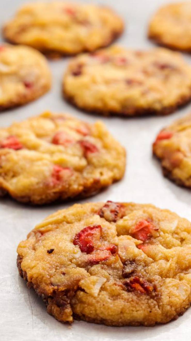 BEST Keto Cookies! Low Carb Keto Strawberry Cookie Idea – Quick & Easy Ketogenic Diet Recipe – Completely Keto Friendly