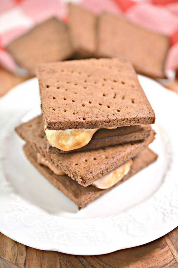 Keto Smores! BEST Low Carb Keto Chocolate Marshmallow Graham Cracker Smores Idea – Quick & Easy Ketogenic Diet Recipe – Completely Keto Friendly 