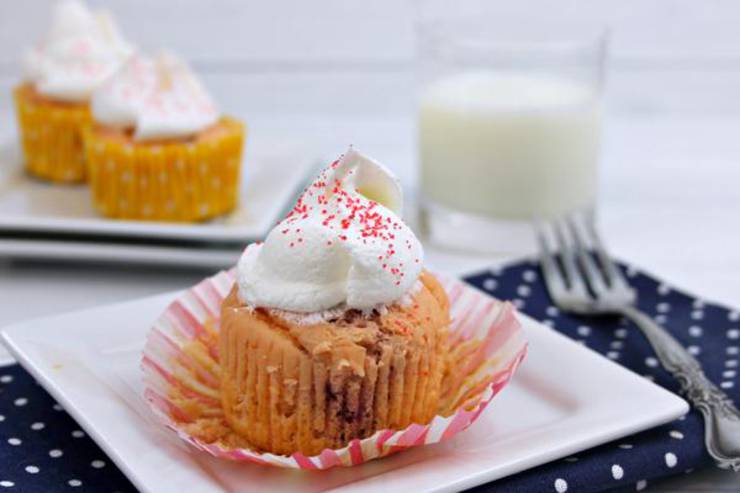 5 Ingredient Weight Watchers Raspberry Lemonade Cupcakes – BEST WW Recipe – Dessert – Treat – Snack with Smart Points