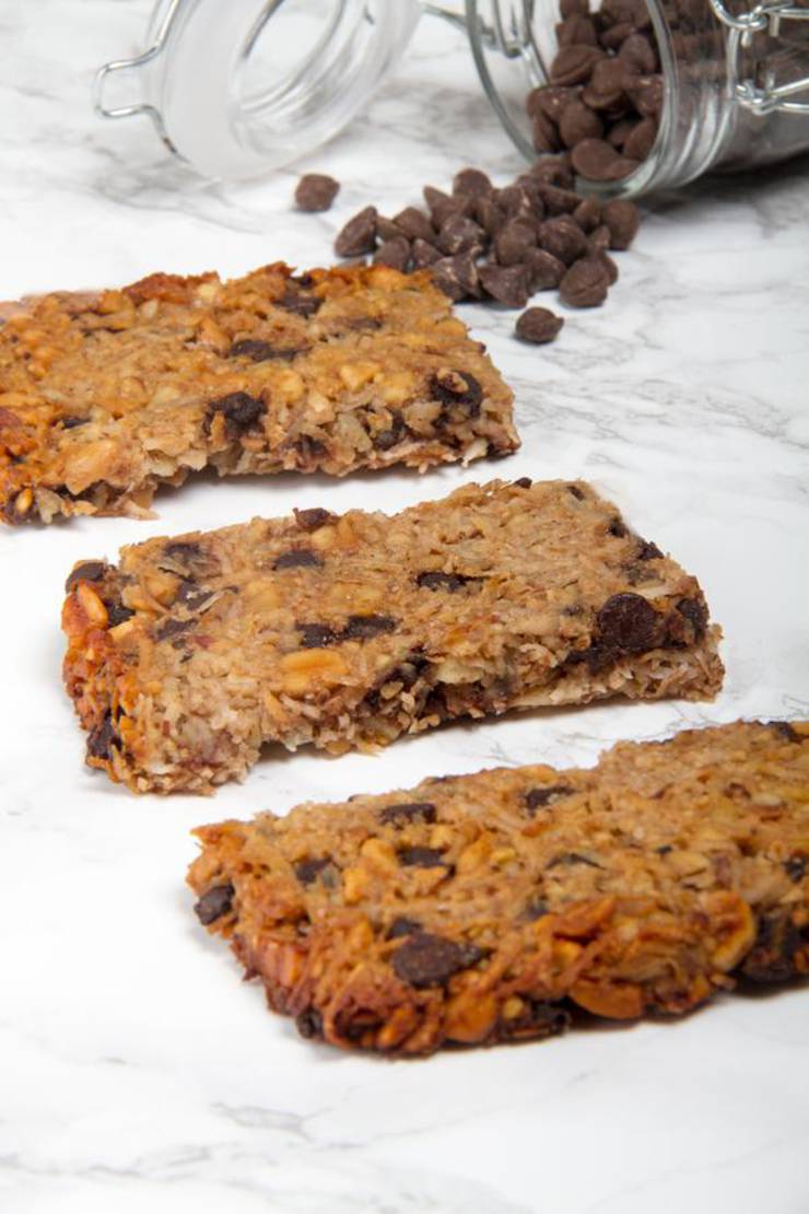 BEST Keto Granola Bars! Low Carb Keto Chocolate Chip Granola Bar Idea – Quick & Easy Ketogenic Diet Recipe – Snacks - Desserts - Breakfast