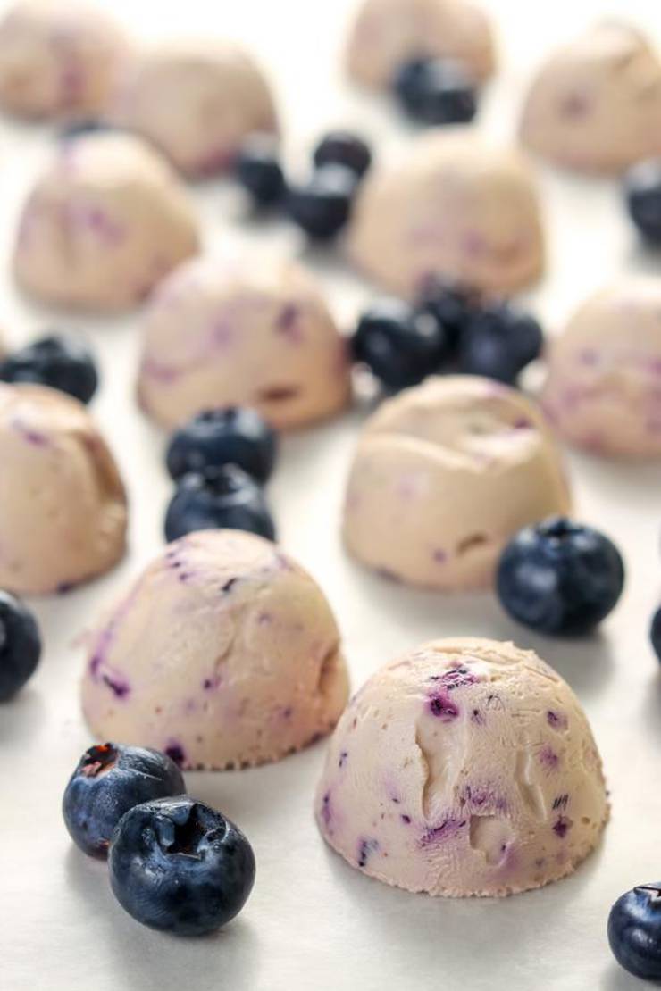 Keto Fat Bombs – BEST Blueberry Cinnamon Crumble Fat Bombs – {Easy – NO Bake} NO Sugar Low Carb Recipe
