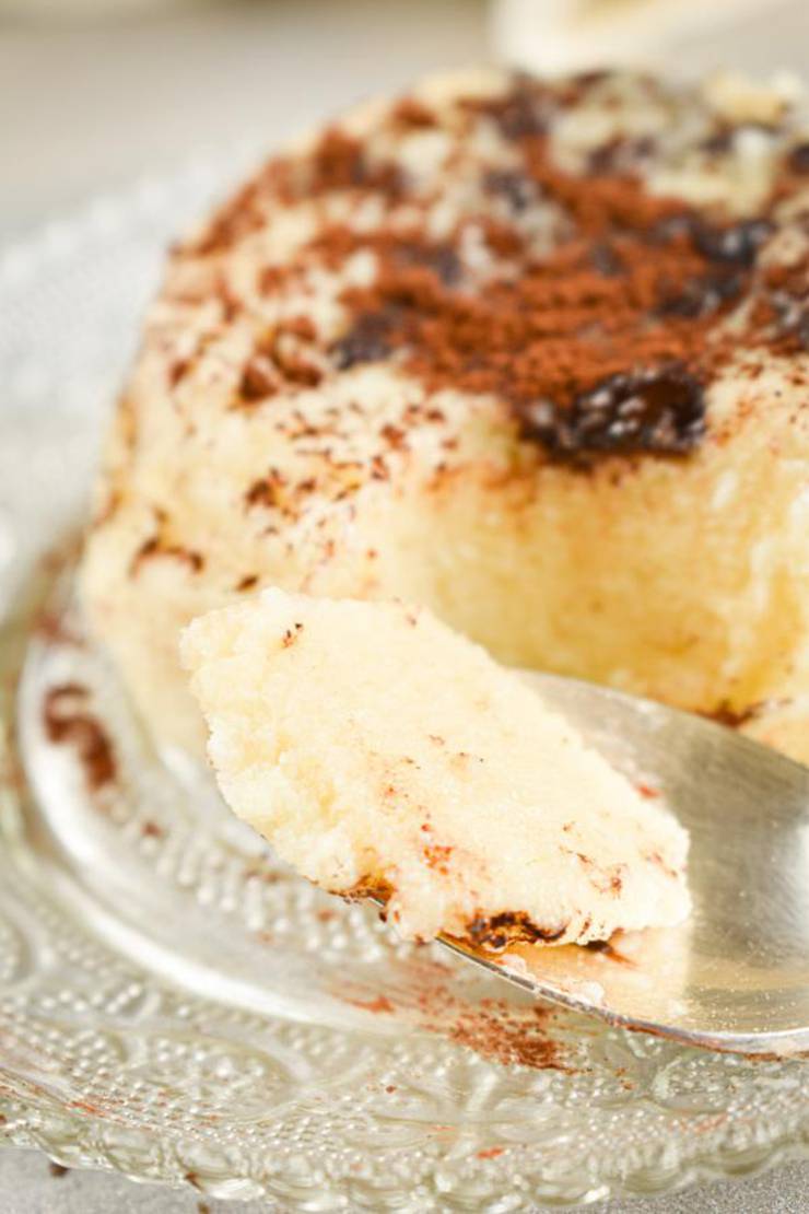 Keto Mug Cakes – BEST Low Carb Recipe – Microwave Chocolate Chip Mug Cake – Treat – Dessert – Snack For Ketogenic Diet