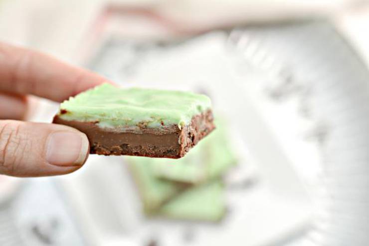 Keto Fudge! BEST Low Carb Keto Chocolate Mint Fudge Idea – Quick & Easy Ketogenic Diet Recipe – Completely Keto Friendly