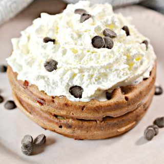 BEST Keto Chaffles! Low Carb Peanut Butter Chocolate Chaffle Idea – Homemade – Quick & Easy Ketogenic Diet Recipe – Completely Keto Friendly