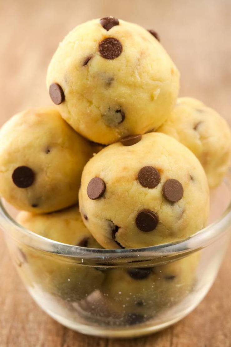 BEST Keto Fat Bombs! Low Carb Keto Chocolate Chip Cookie Fat Bombs Idea – No Bake – Sugar Free – Quick & Easy Ketogenic Diet Recipe