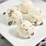 5 Ingredient Keto Chocolate Chip Fat Bombs – BEST Chocolate Chip Fat Bombs – NO Bake – Easy NO Sugar Low Carb Recipe