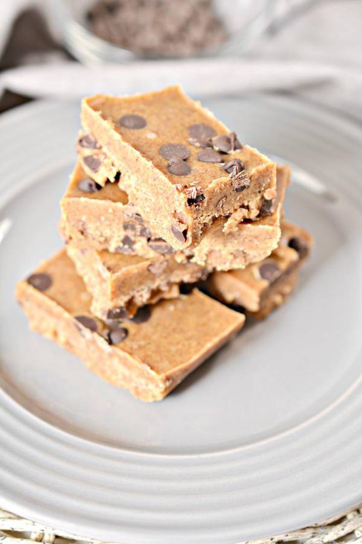 Keto Fudge! BEST Low Carb Keto Cookie Dough Chocolate Chip Fudge Idea – Quick & Easy Ketogenic Diet Recipe – Completely Keto Friendly