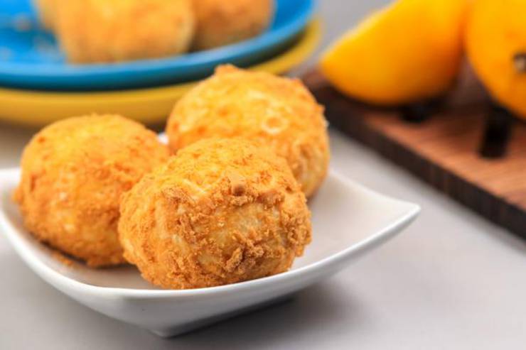 Keto Lemon Fat Bombs – BEST Lemon Cream Pie Fat Bombs – Easy NO Bake Low Carb Recipe