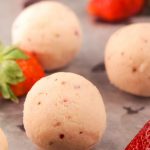 5 Ingredient Keto Strawberry Fat Bombs – BEST Strawberries And Cream Cheesecake Fat Bombs – NO Bake – Easy NO Sugar Low Carb Recipe