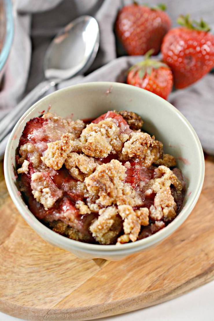 Keto Strawberry Crumble – BEST Low Carb Keto Strawberry Crumble Recipe