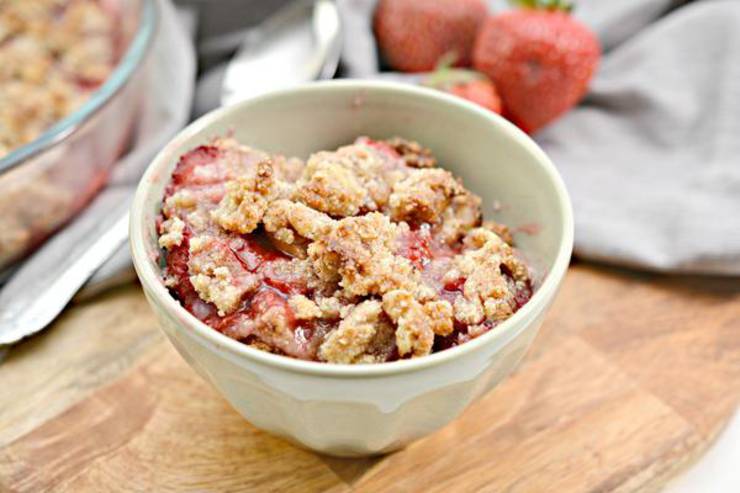 Keto Strawberry Crumble – BEST Low Carb Keto Strawberry Crumble Recipe – Easy – Gluten Free – Desserts – Breakfast – Snack