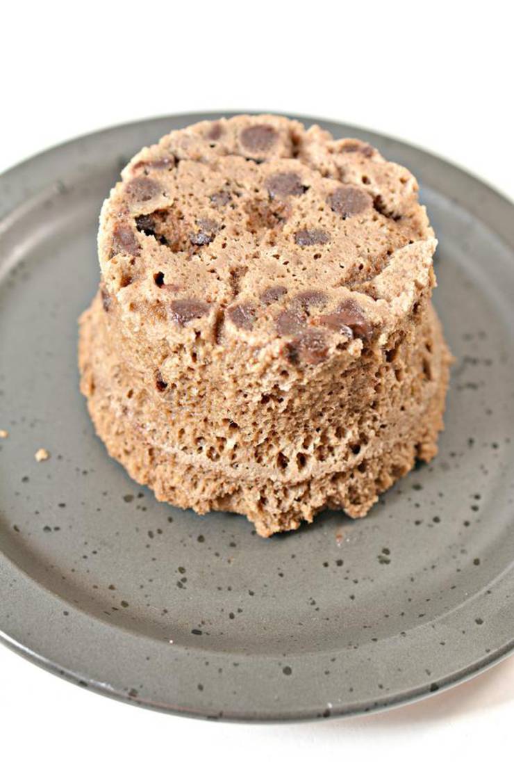 BEST Keto Mug Cakes! Low Carb Microwave Chocolate Caramel Mug Cake Idea – Quick & Easy Ketogenic Diet Turtle Cake Recipe – Completely Keto Friendly