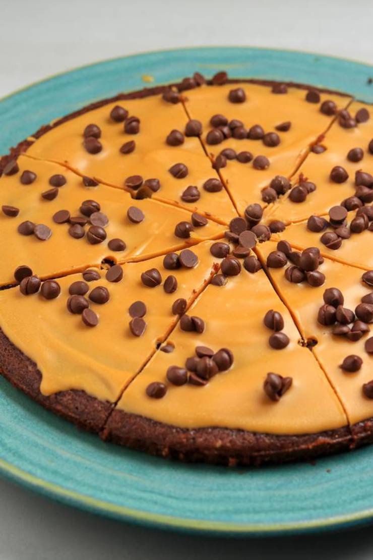 Keto Brownie Pizza – BEST Low Carb Peanut Butter Chocolate Recipe – Treat – Desserts – Snack For Ketogenic Diet – Gluten Free – Sugar Free