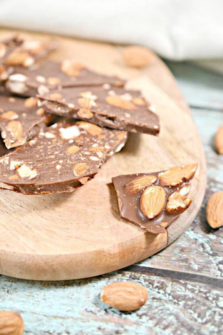 Keto Candy! BEST Low Carb Keto Chocolate Almond Bark Idea – Quick & Easy Ketogenic Diet Recipe – Completely Keto Friendly – Gluten Free – Sugar Free
