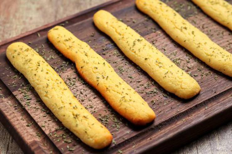 4 Ingredient Keto Garlic Breadsticks! BEST Low Carb Keto Cheesy Garlic Breadsticks Idea – Quick & Easy Ketogenic Diet Recipe – Completely Keto Friendly {Easy – Homemade}