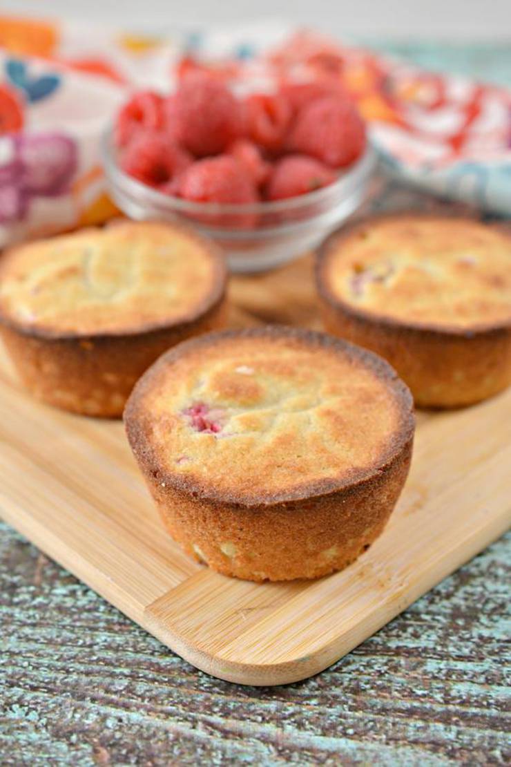 BEST Keto Muffins! Low Carb Keto Raspberry Muffin Idea – Quick & Easy Ketogenic Diet Recipe – Completely Keto Friendly