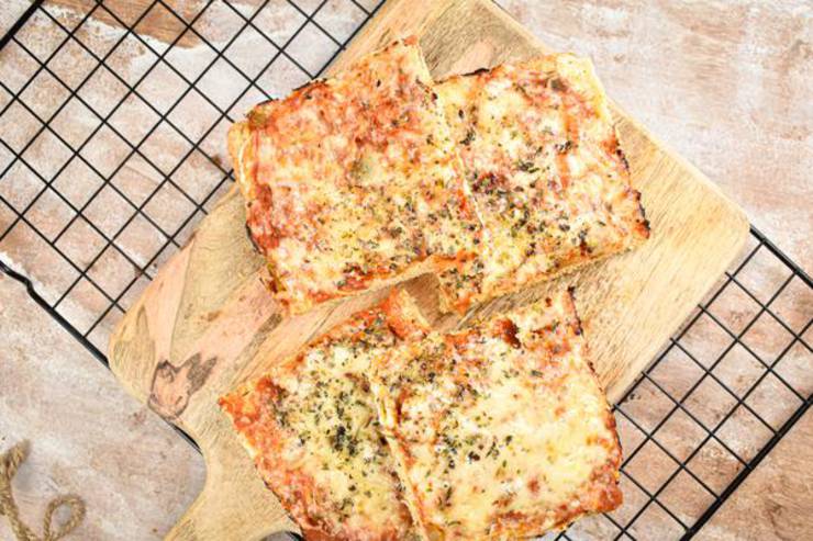 Keto Pizza – BEST Low Carb Keto Sheet Pan Pizza – Healthy Gluten Free Recipe {Easy}