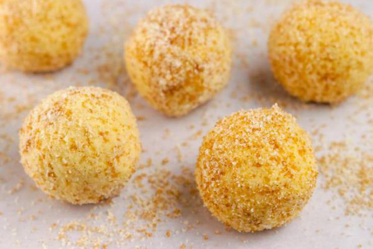 Keto Fat Bombs – BEST Keto Peach Cobbler Fat Bombs – {Easy – NO Bake} NO Sugar Low Carb Recipe