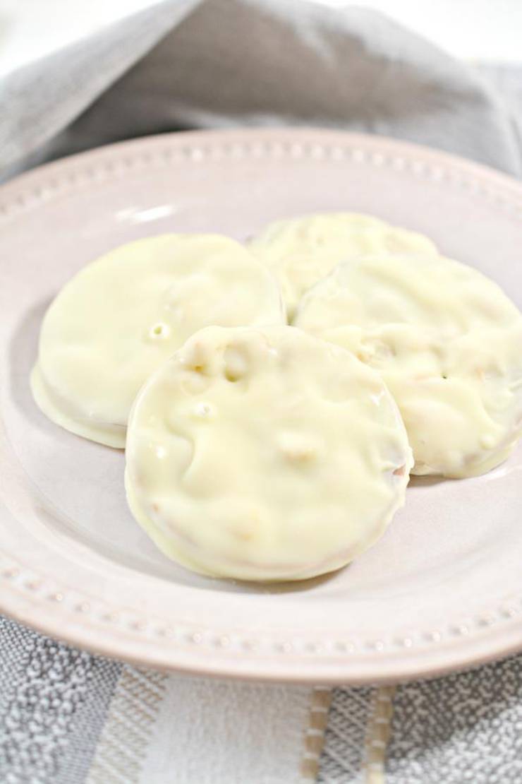 Keto Polar Bear Paw Fat Bombs – BEST White Chocolate Caramel Candy Fat Bombs – Easy NO Sugar Low Carb Recipe