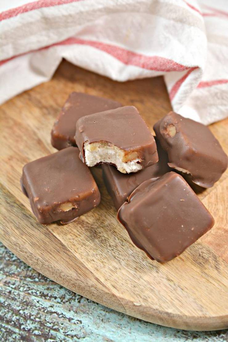 Keto Fat Bombs – BEST Keto Smores Fat Bombs – {Easy – NO Bake} NO Sugar Marshmallow - Graham Cracker - Chocolate Low Carb Recipe