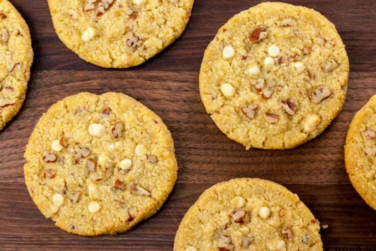 Keto Cookies! BEST Low Carb Caramel Pecan White Chocolate Chip Cookie Recipe - Easy Ketogenic Diet Idea - Desserts - Treats - Snacks