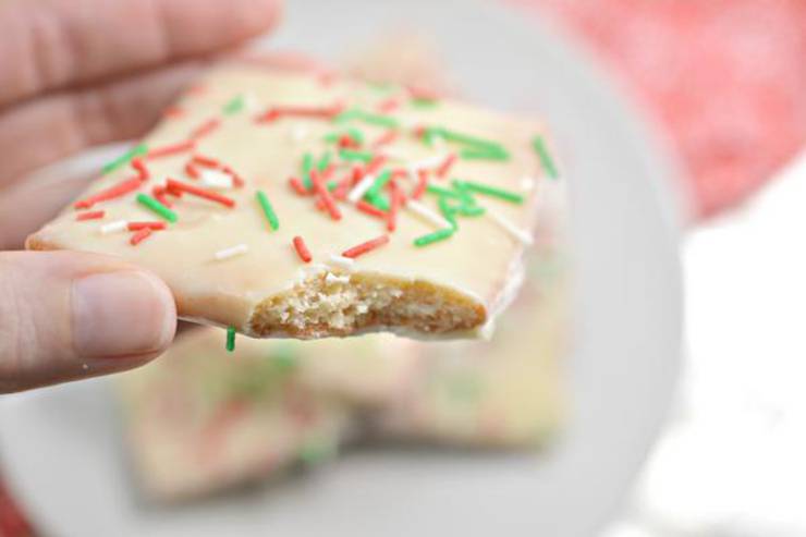 BEST Keto Graham Crackers! Low Carb White Chocolate Peppermint Graham Cracker Idea – Quick & Easy Ketogenic Diet Recipe – Completely Keto Friendly